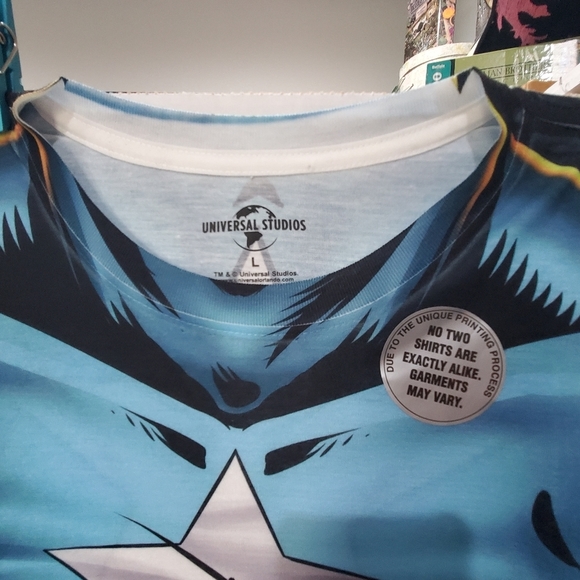 NWT Universal Studios Captain America T-Shirt L👀K Size L 👌 AWESOME - Picture 2 of 11